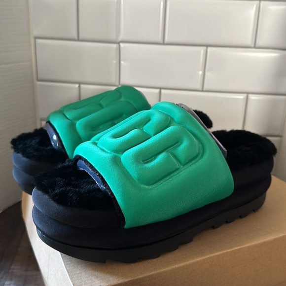 UGG MAXI GRAPHIC SLIDE - Picture 3 of 5